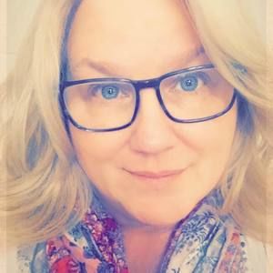 Meet your Posher, Lori